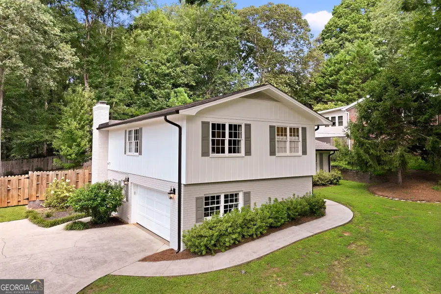 670 Robinhood Trail, Gainesville, GA 30501 - #3
