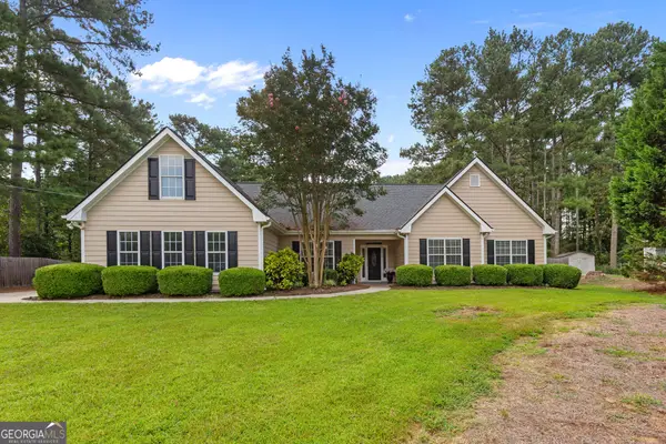 895 Scenic Lake Drive, Lawrenceville, GA 30045