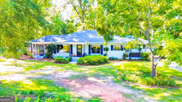 826 E Mccarty Street, Sandersville, GA 31082