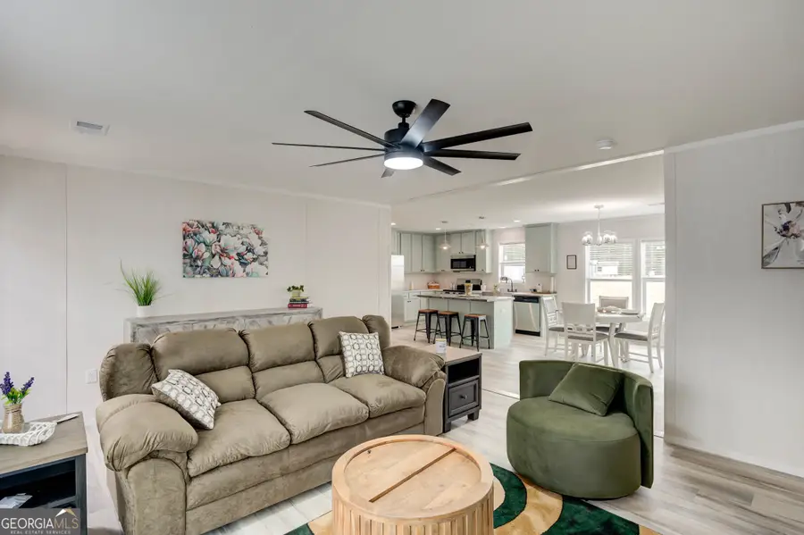 109 Stewart Avenue Ne, Milledgeville, GA 31061 - #2