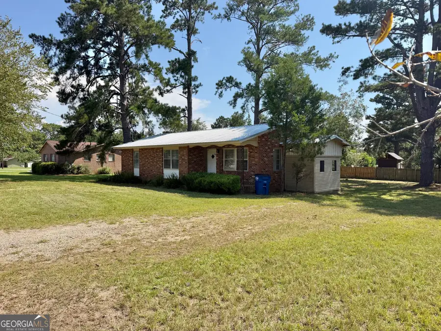 36 Strozier Street, McRae Helena, GA 31055 - #2