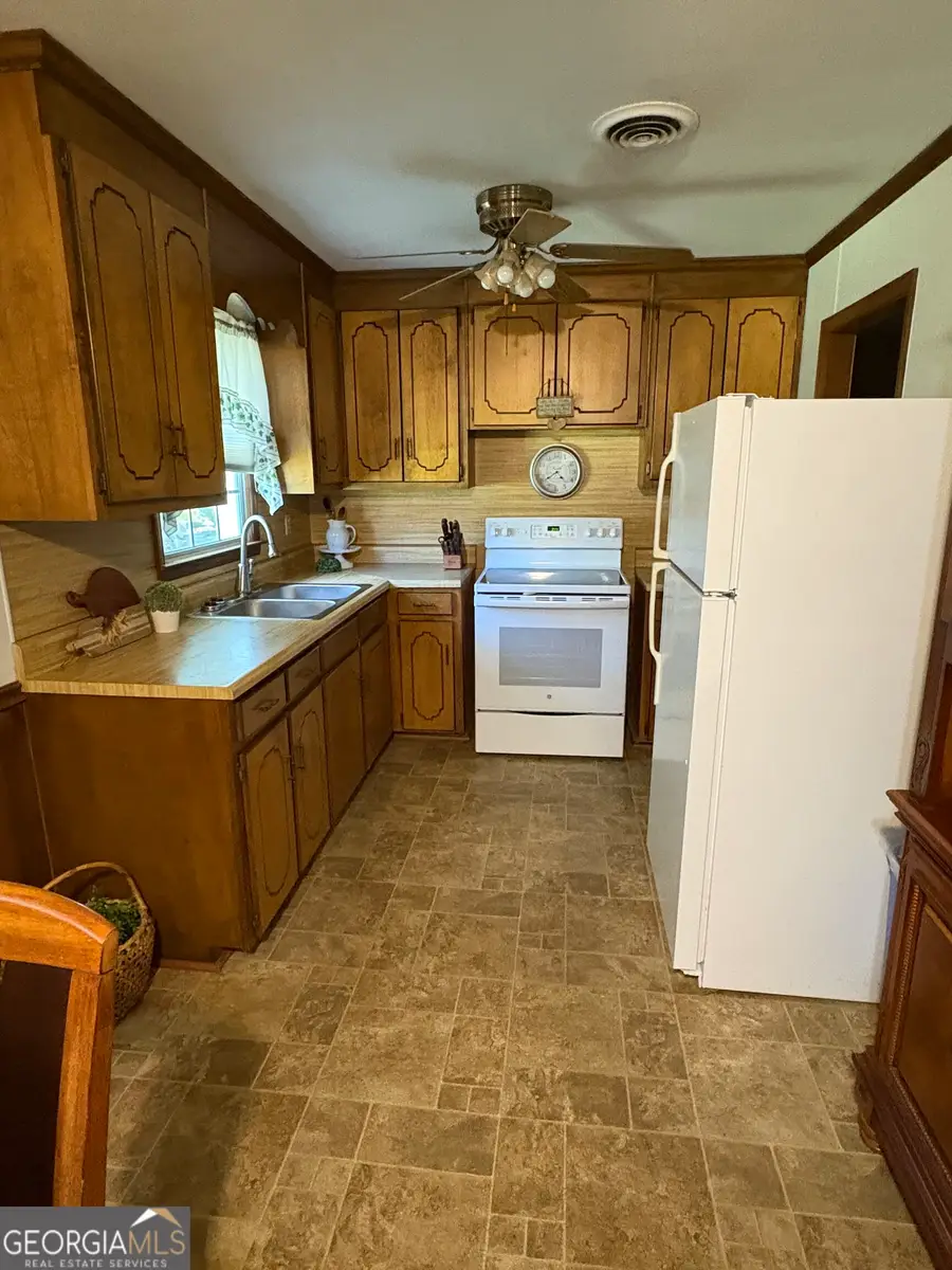 3000 15th Avenue, Valley, AL 36854 - #2