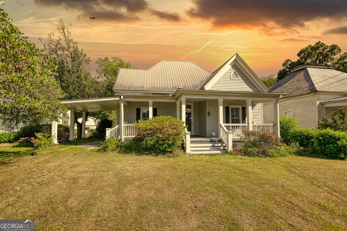 706 S Railroad Street, Shady Dale, GA 31085 - #1