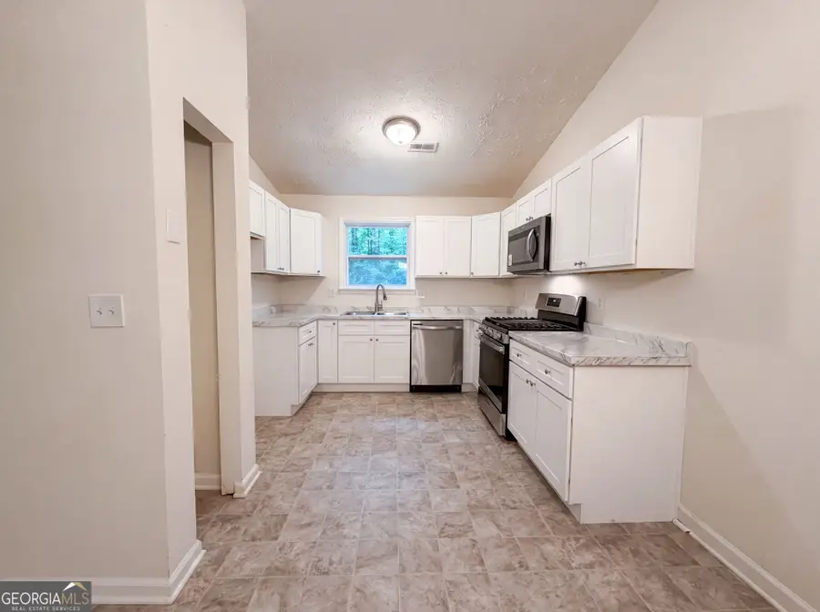 670 Marsh Court, Jonesboro, GA 30238 - #2