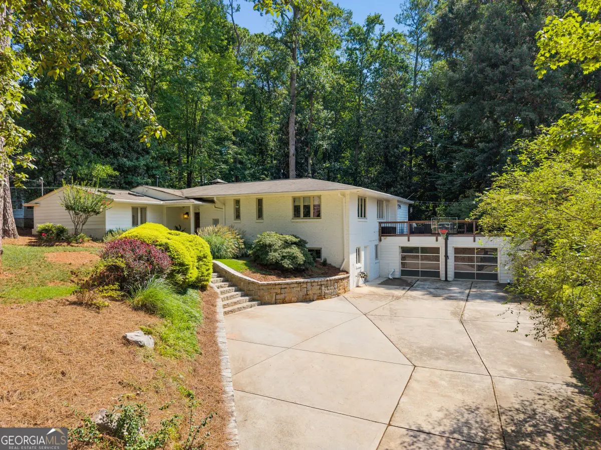 4091 Peachtree Dunwoody Road Ne, Atlanta, GA 30342 - #1