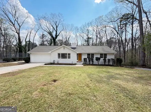 174 Lovelace Lane, Ball Ground, GA 30107