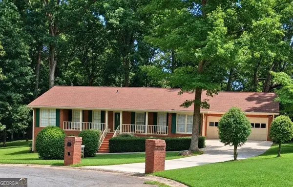 2589 King Circle Se, Conyers, GA 30013