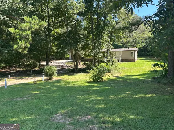135 Oak Valley Drive Sw, Oxford, GA 30054