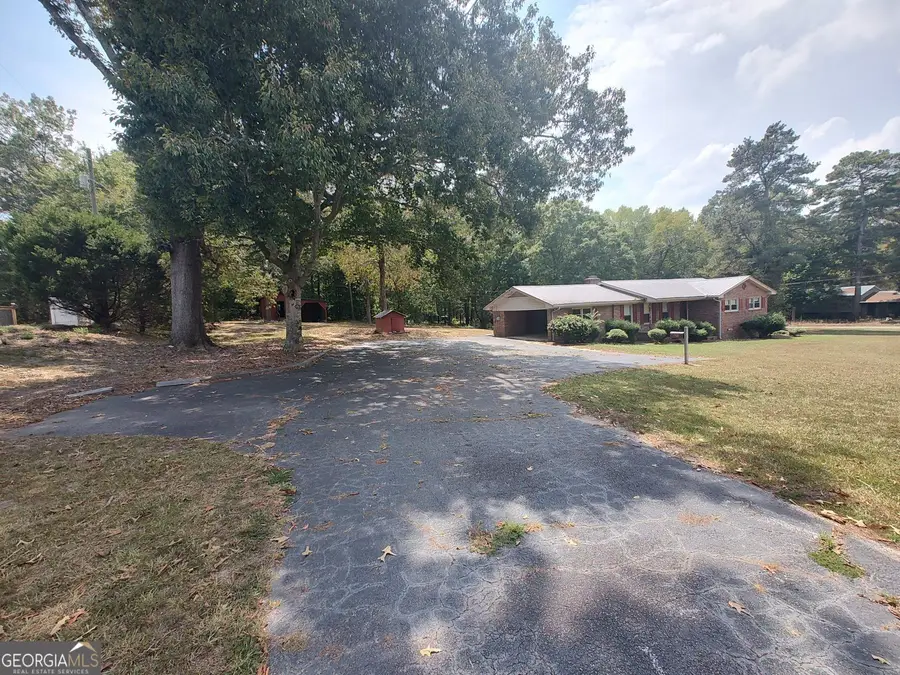 1192 Country Club Road, Elberton, GA 30635 - #3