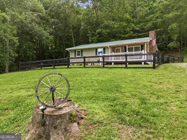 3426 Old Hwy 64 W, Warne, GA 28909
