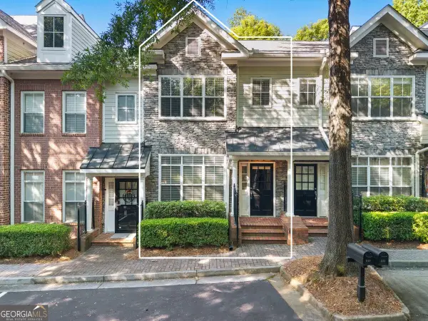 1115 Glenridge Place Ne, Sandy Springs, GA 30342