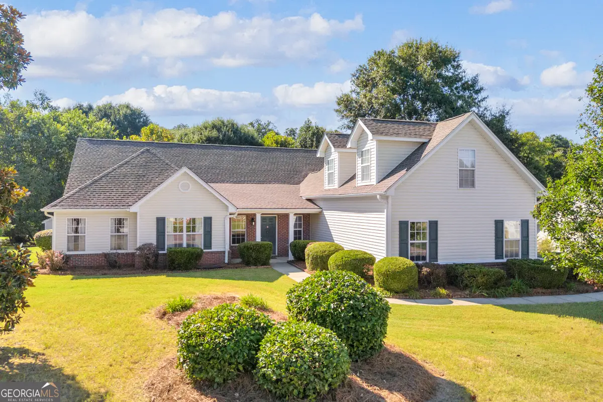123 Berry Hill Lane, Hoschton, GA 30548 - #1