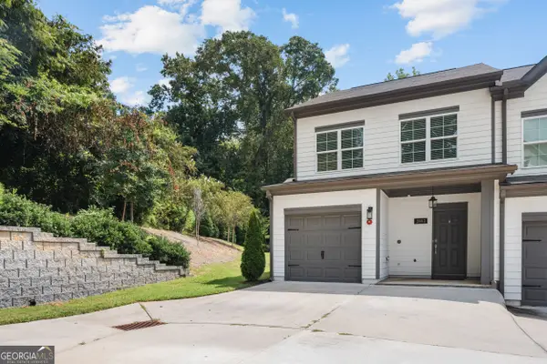 2893 Royal Heights Drive, Atlanta, GA 30318