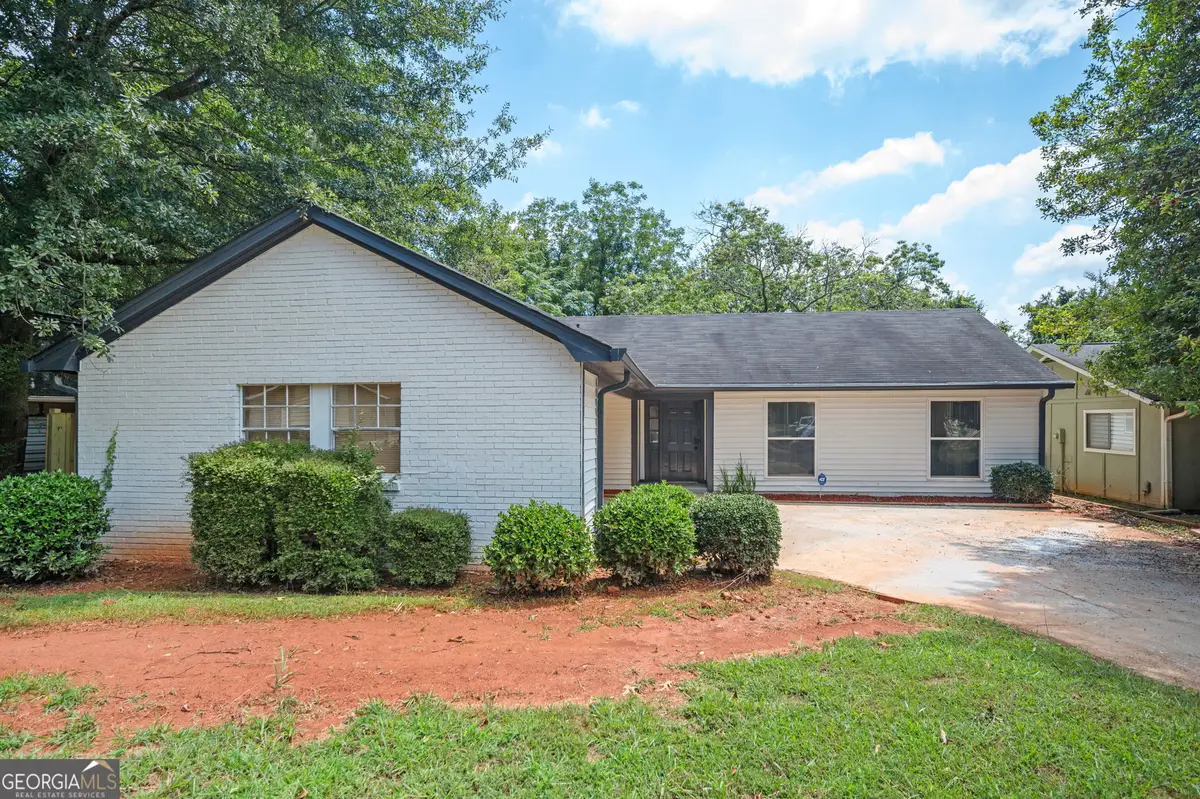 1130 Mannbrook Drive, Stone Mountain, GA 30083 - #1