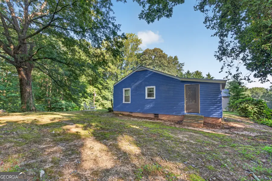 504 N Pond Street, Toccoa, GA 30577 - #3