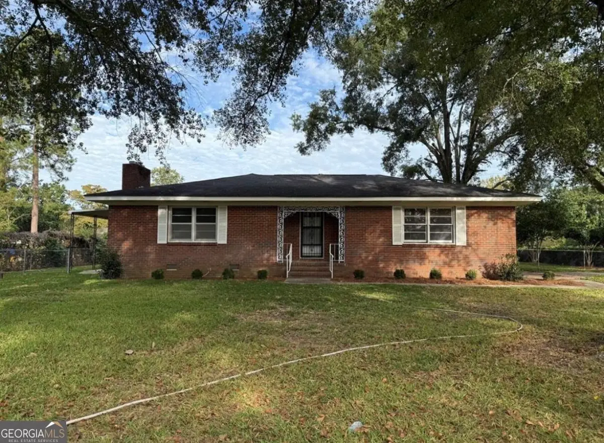 412 Roberson Street, Dublin, GA 31021 - #1
