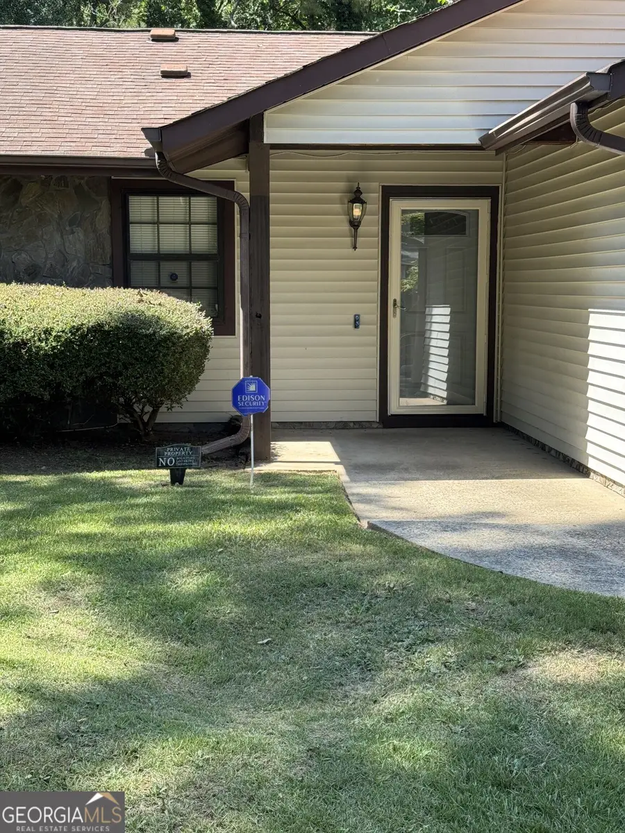 9323 Forest Knoll Drive, Jonesboro, GA 30238 - #2