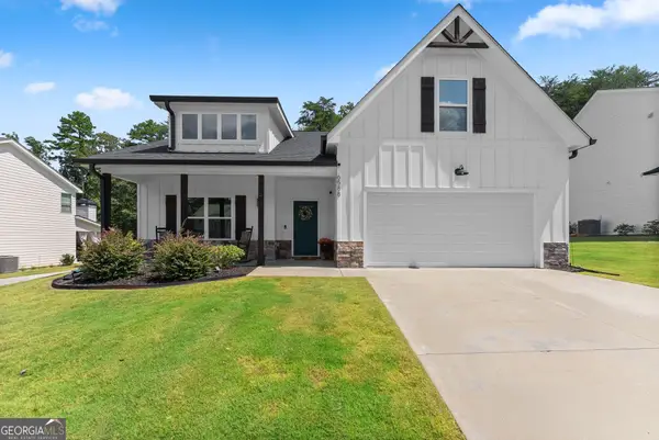 6588 River Station Drive, Lula, GA 30554