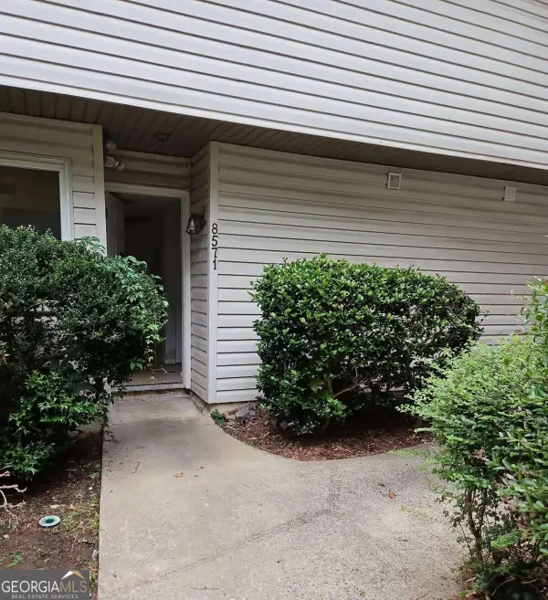 8571 Parkside Drive, Jonesboro, GA 30238