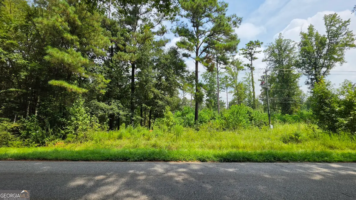 7127 New Forsyth Rd, Macon, GA 31210 - #1