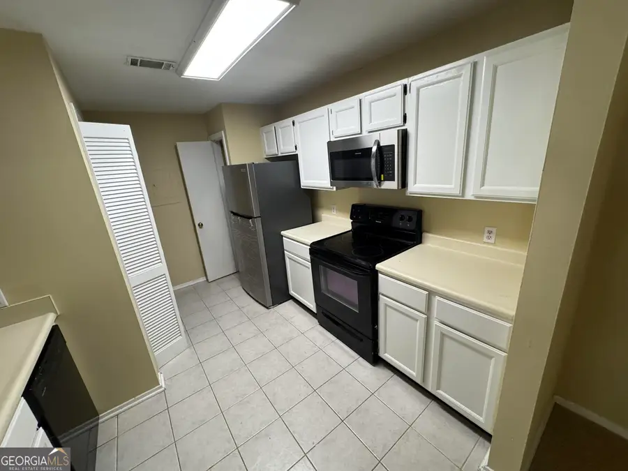 5528 Mountain Springs Circle #5528, Stone Mountain, GA 30088 - #3