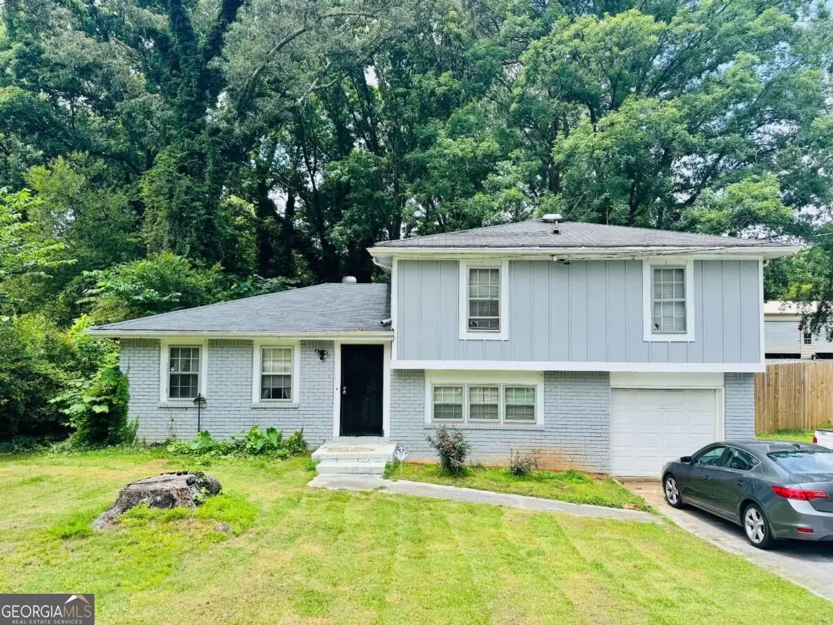 521 Navarre Drive, Stone Mountain, GA 30087 - #1