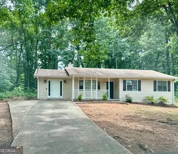 108 Hilltop Circle, Stockbridge, GA 30281