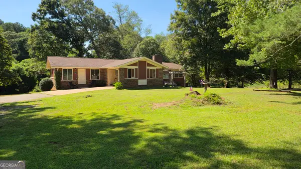 5829 Clarks Bridge Road, Clermont, GA 30527