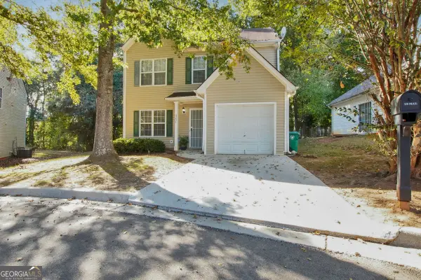 4251 Chestnut Lake Avenue, Lithonia, GA 30038