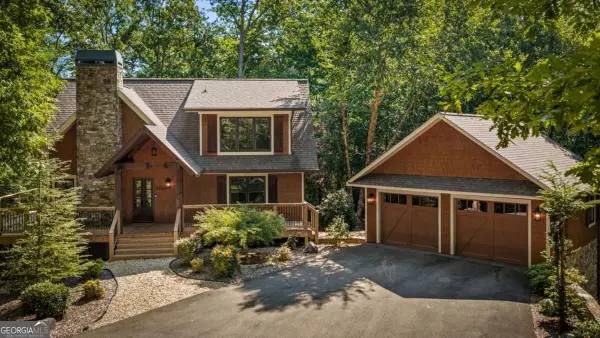 2634 Mountain Tops Road, Blue Ridge, GA 30513