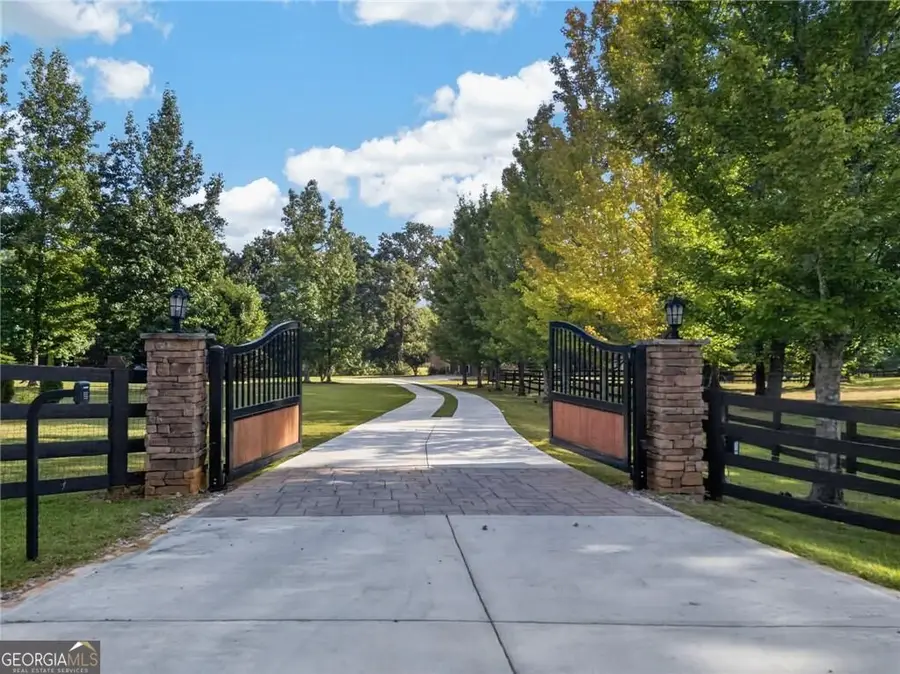 456 E Valley Road Ne, Rydal, GA 30171 - #2