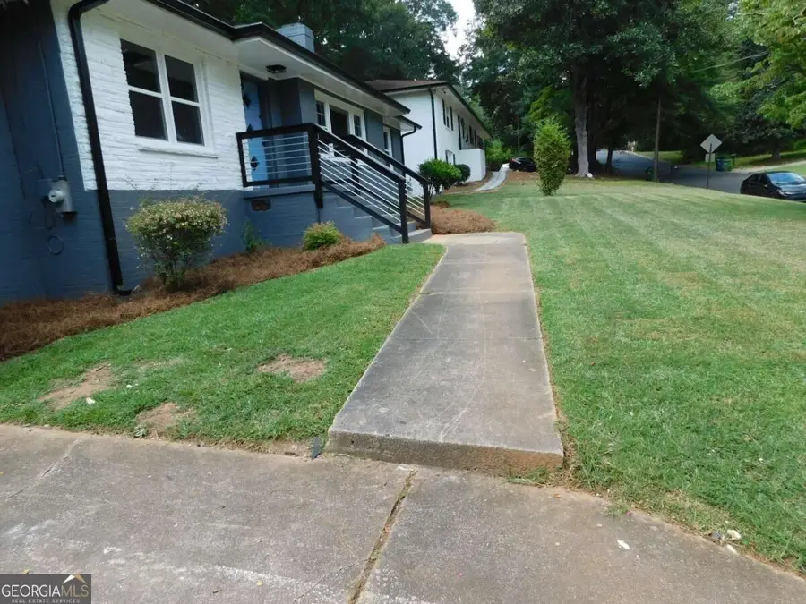 195 W Lake Drive Nw, Atlanta, GA 30314 - #2