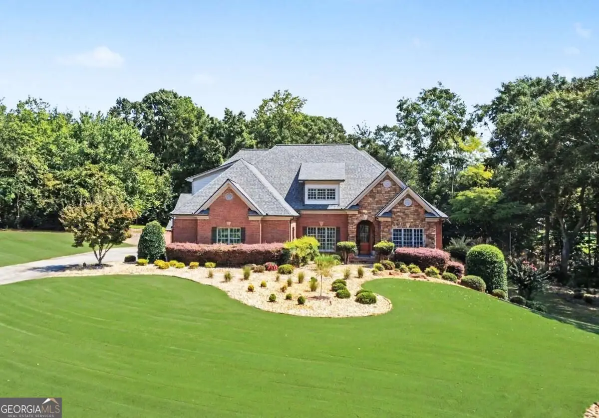 116 River Bend Dr, Hoschton, GA 30548 - #1