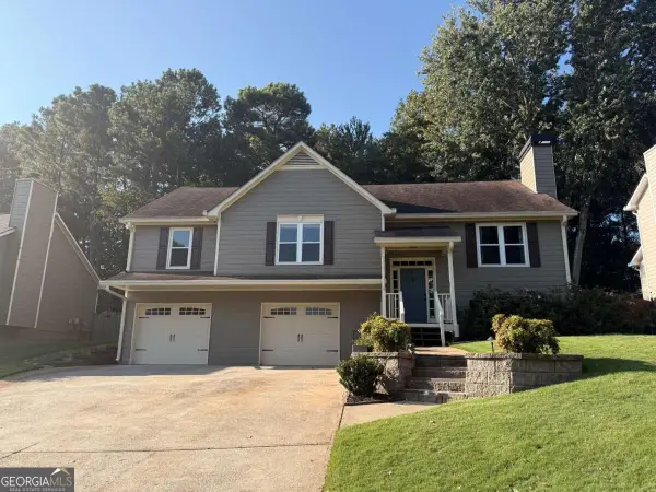 961 Rose Creek Run, Woodstock, GA 30189