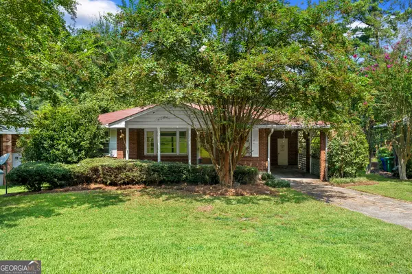 2592 Woodridge Drive, Decatur, GA 30033