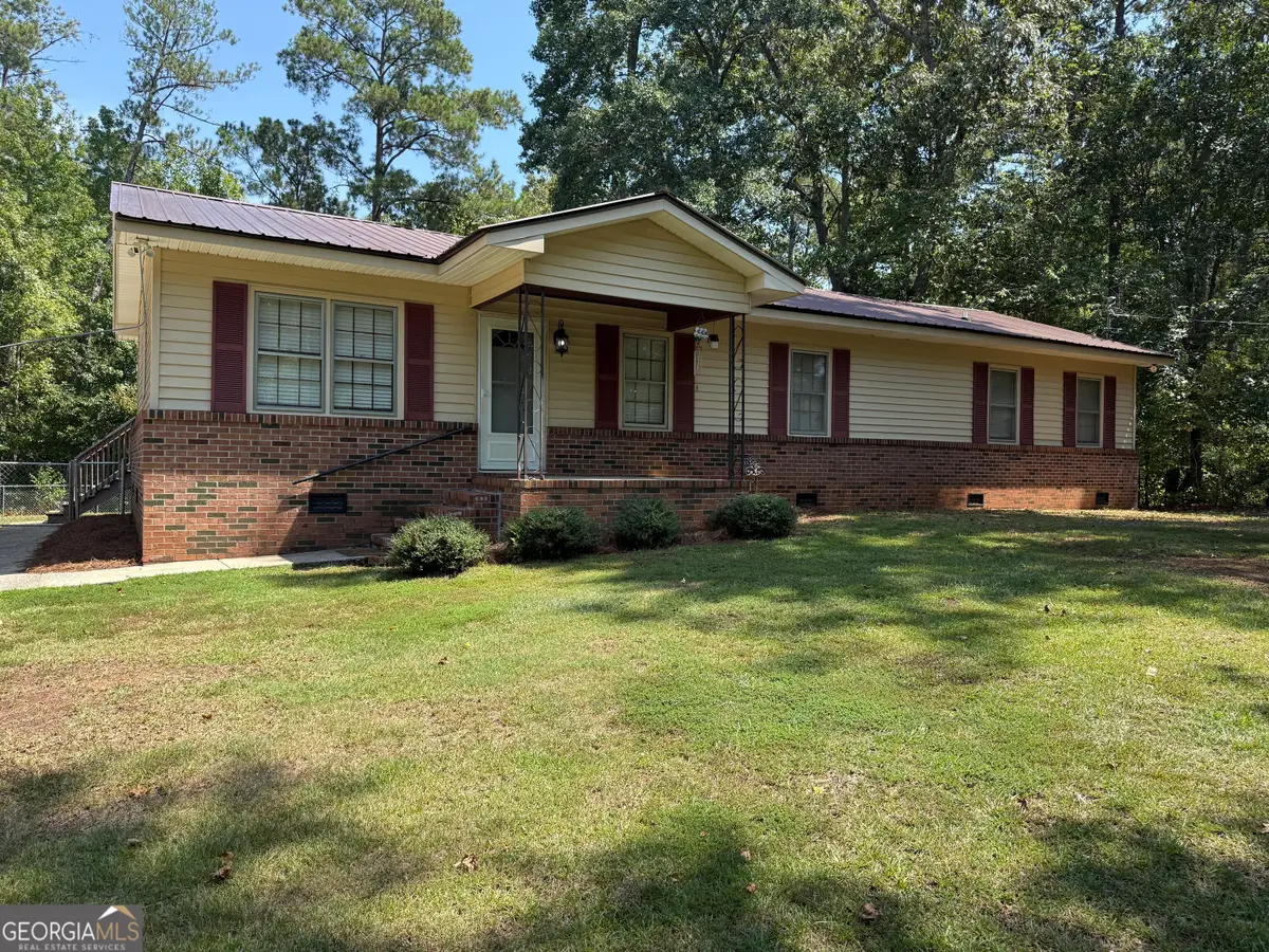 135 Woodland Drive, Gordon, GA 31031 - #1