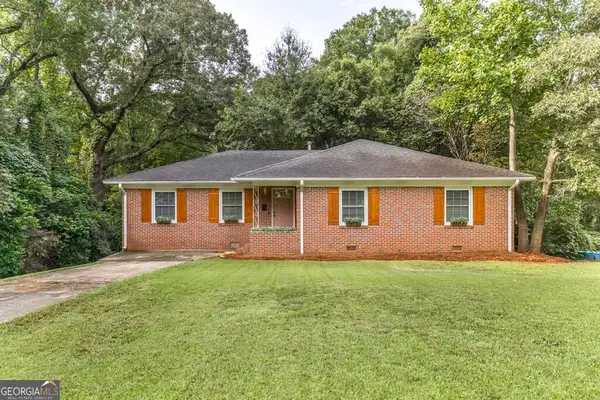 460 Sunset Circle, Forsyth, GA 31029