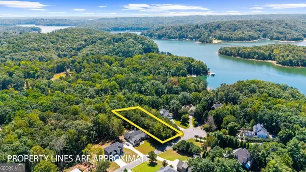 6081 Rockingham Way, Gainesville, GA 30506