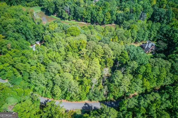 211 Buck Trail, Hoschton, GA 30548