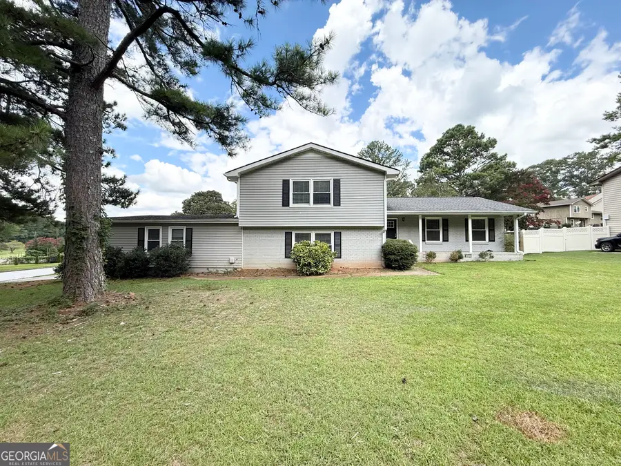 3609 River Hills Drive, Ellenwood, GA 30294 - #2
