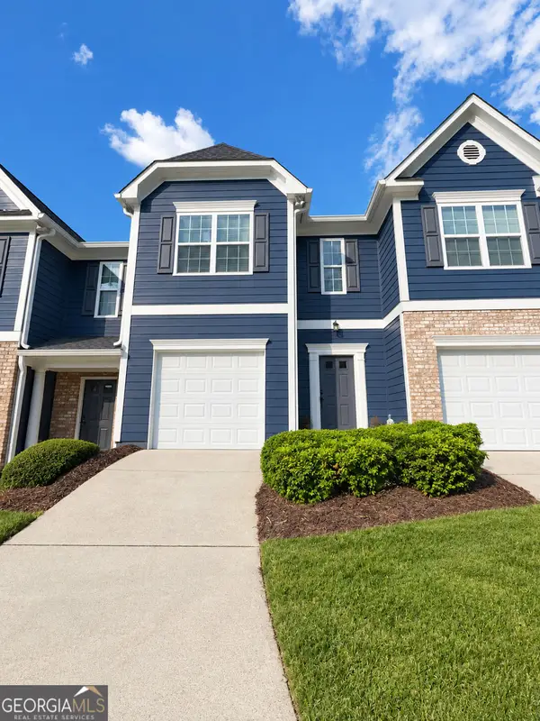 6608 Splashwater Drive, Flowery Branch, GA 30542