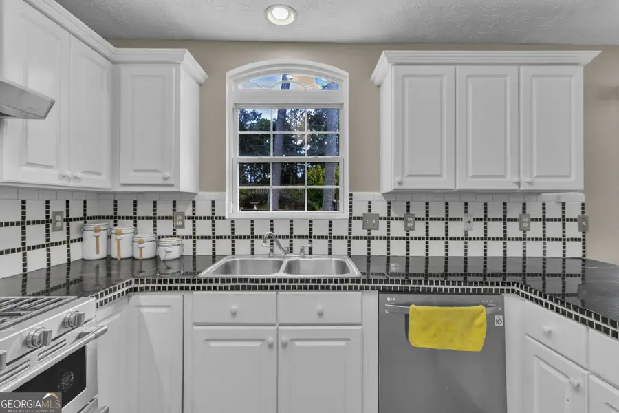 415 Madison Chase Drive, Lawrenceville, GA 30045 - #2