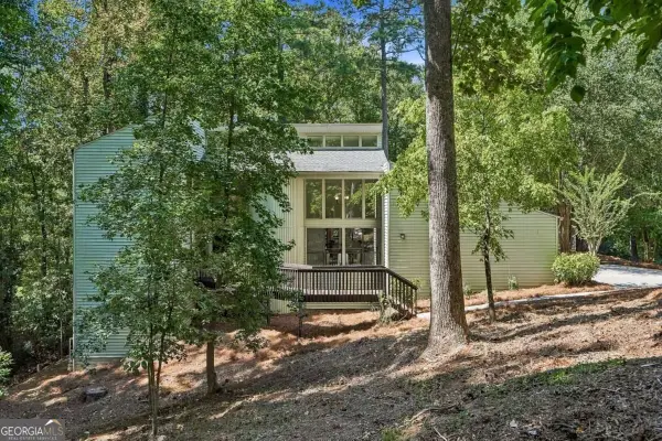 8810 North Mount Drive, Alpharetta, GA 30022