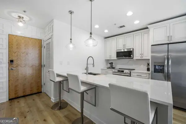 400 W Peachtree Street Nw #705, Atlanta, GA 30308