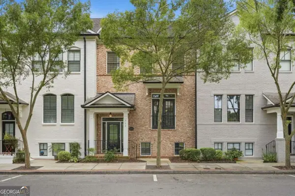 372 Suwanee Avenue, Suwanee, GA 30024