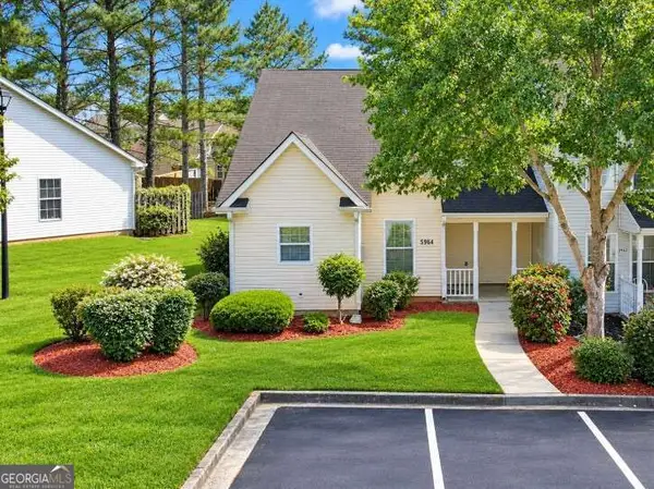 5964 Sherwood Trace, Lithonia, GA 30038