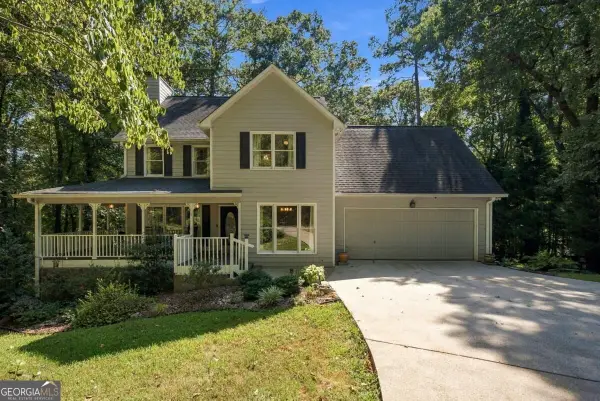 2038 Laurel Cove, Ball Ground, GA 30107