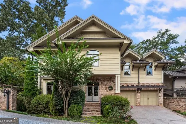 105 Weatherford Place, Roswell, GA 30075