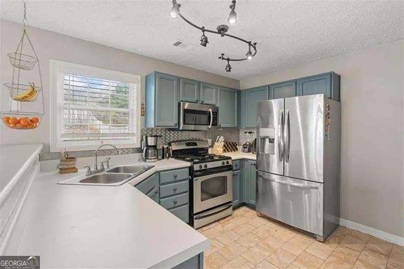 1061 Daventry Crossing, Woodstock, GA 30188 - #3
