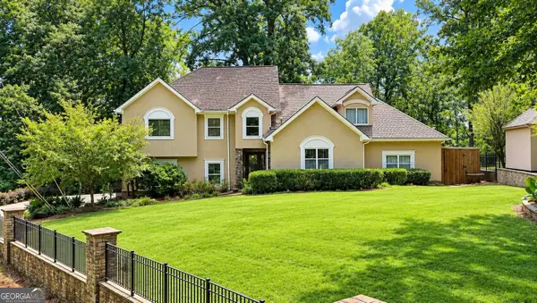 6319 Lakeview Drive, Buford, GA 30518